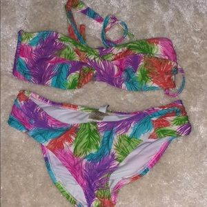 Floral leaves pattern bikini set
